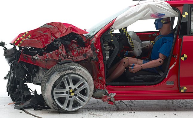 „Jetta“ pelnė IIHS „Top Safety Pick+“ įvertinimą